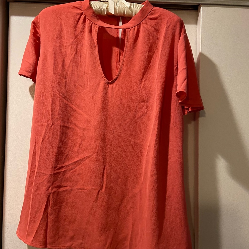Coral Flowy Top